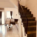 بيت للعطل Seafront Maisonette In فوركا