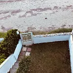 Seafront Maisonette In *