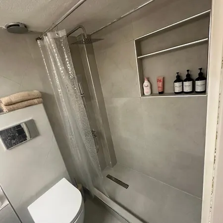 Seafront Maisonette In * Fourka