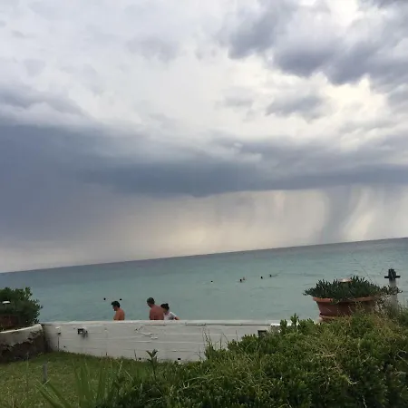 Tatil Evi Seafront Maisonette In Fourka