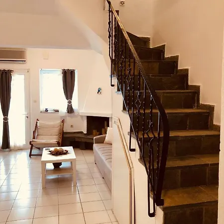 Tatil Evi Seafront Maisonette In Fourka