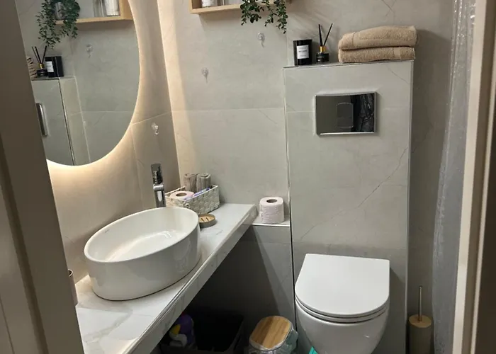 Seafront Maisonette In *