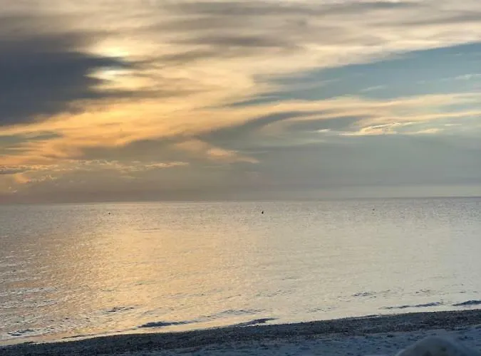 Seafront Maisonette In Дом отдыха Фурка