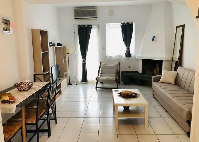 Seafront Maisonette In Дом отдыха