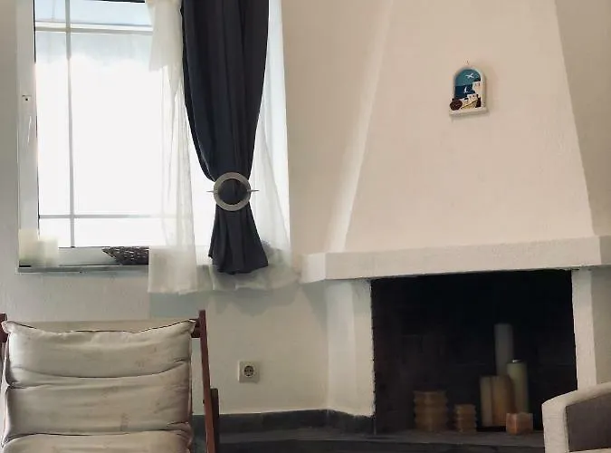 Seafront Maisonette In Дом отдыха *