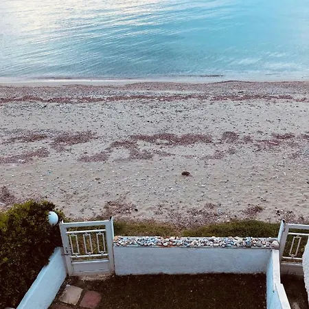 Seafront Maisonette In * Fourka