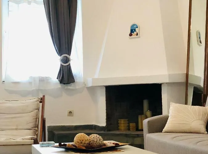 Seafront Maisonette In * Fourka